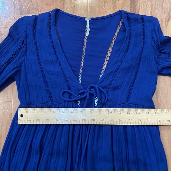 Free People Blue Gauze Ruffles size XS Bohemian Hippy Cut outs - Picture 6 of 12